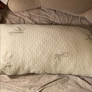 Bamboo pillow